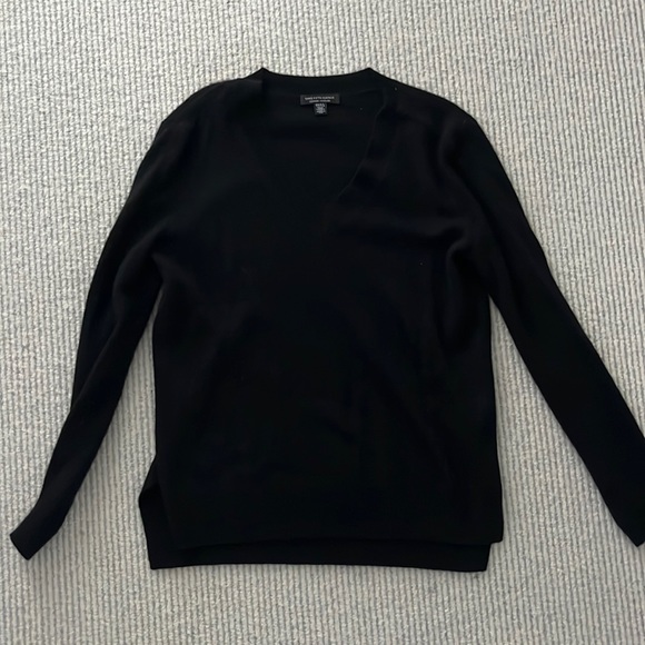 Saks cashmere sweater small - Picture 1 of 2